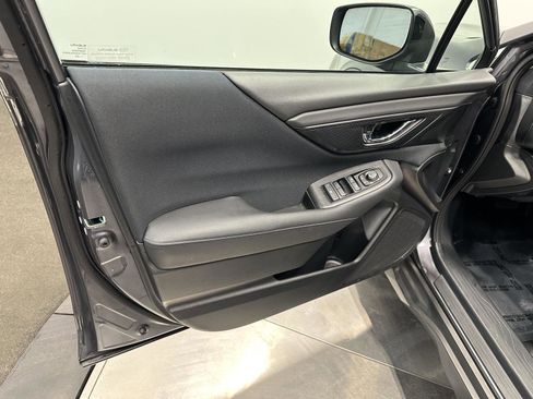 Used 2022 Subaru Outback Premium AWD/4WD image 13