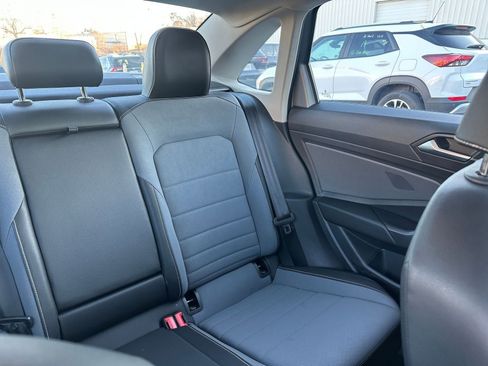 Used 2025 Volkswagen Jetta SE image 36