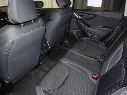 Used 2022 Subaru Forester Premium image 21