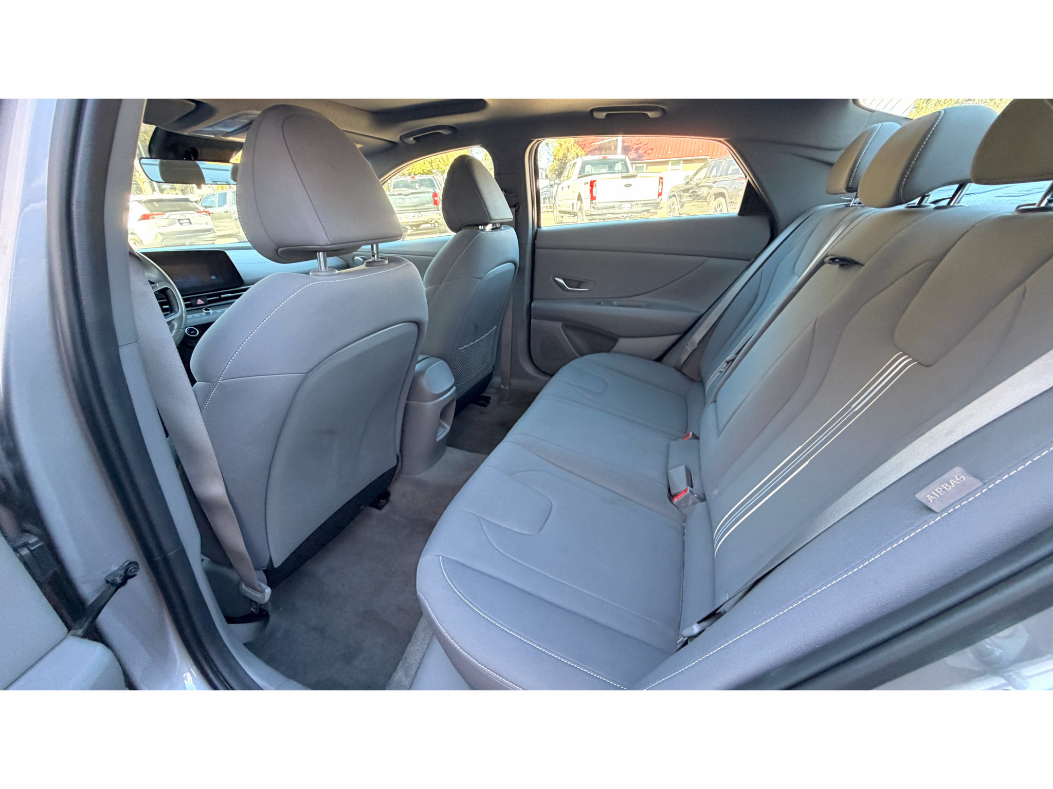 Used 2025 Hyundai Elantra SEL FWD image 16