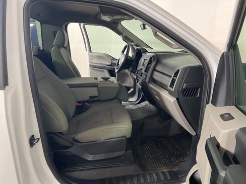 Used 2020 Ford F250 XL w/ Power Equipment Group image 30