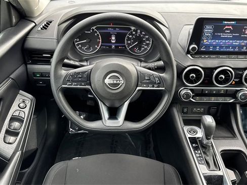 Used 2025 Nissan Sentra SV image 16