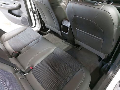 Used 2025 Buick Envista Preferred FWD image 11