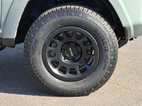 Used 2022 Toyota 4Runner TRD Off-Road Premium AWD/4WD image 8