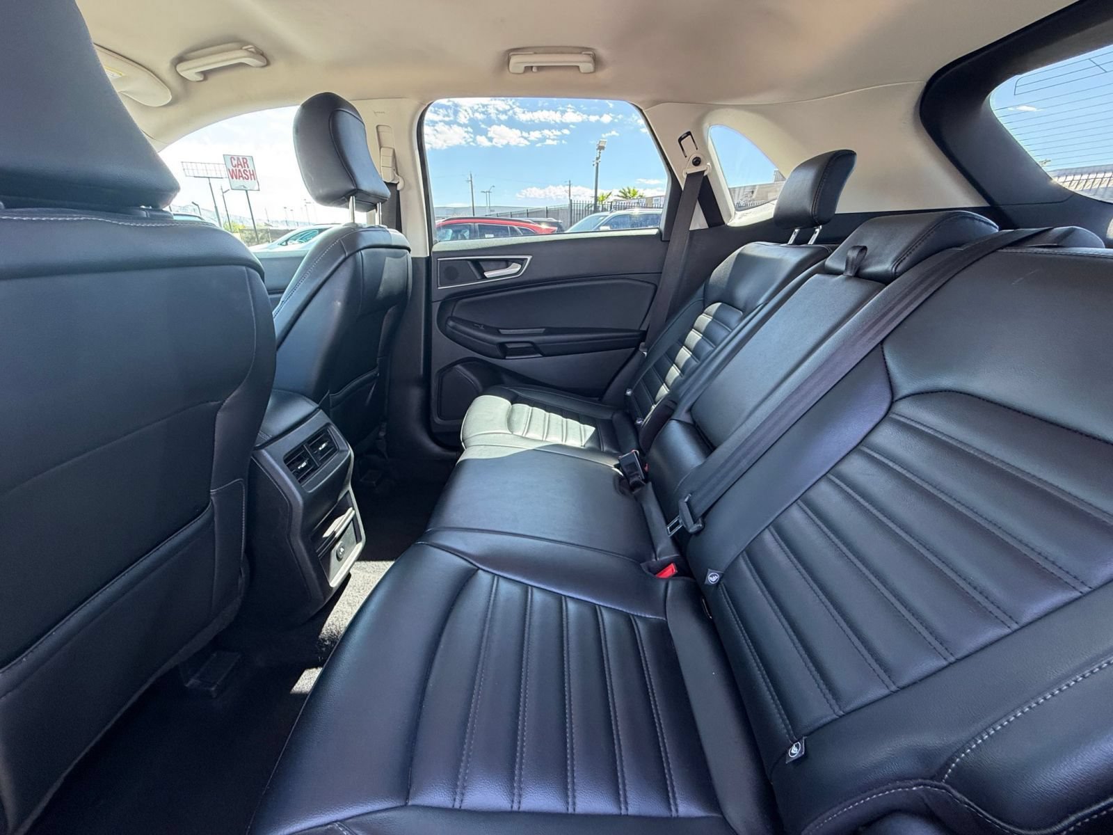Used 2024 Ford Edge SEL AWD/4WD image 25