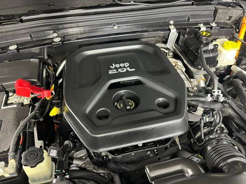 Used 2023 Jeep Wrangler Unlimited Sahara w/ Cold Weather Group image 35