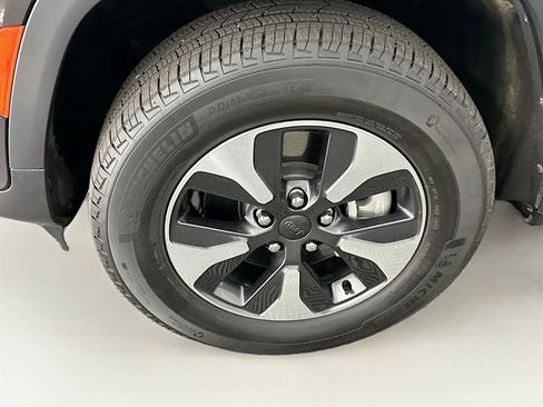 Used 2023 Jeep Grand Cherokee 4WD 4xe w/ Luxury Tech Group II image 11