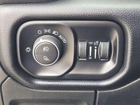 Used 2019 RAM 1500 Big Horn image 20