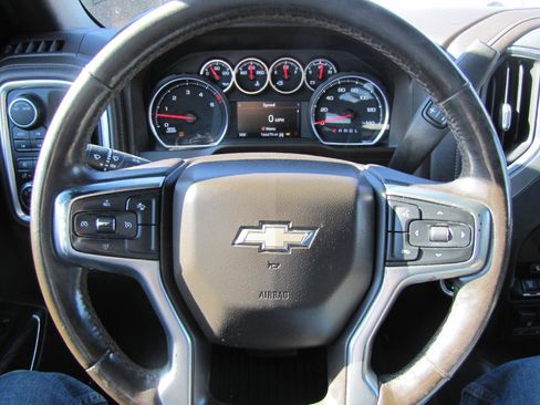 Used 2022 Chevrolet Silverado 3500 LTZ w/ LTZ Plus Package image 15