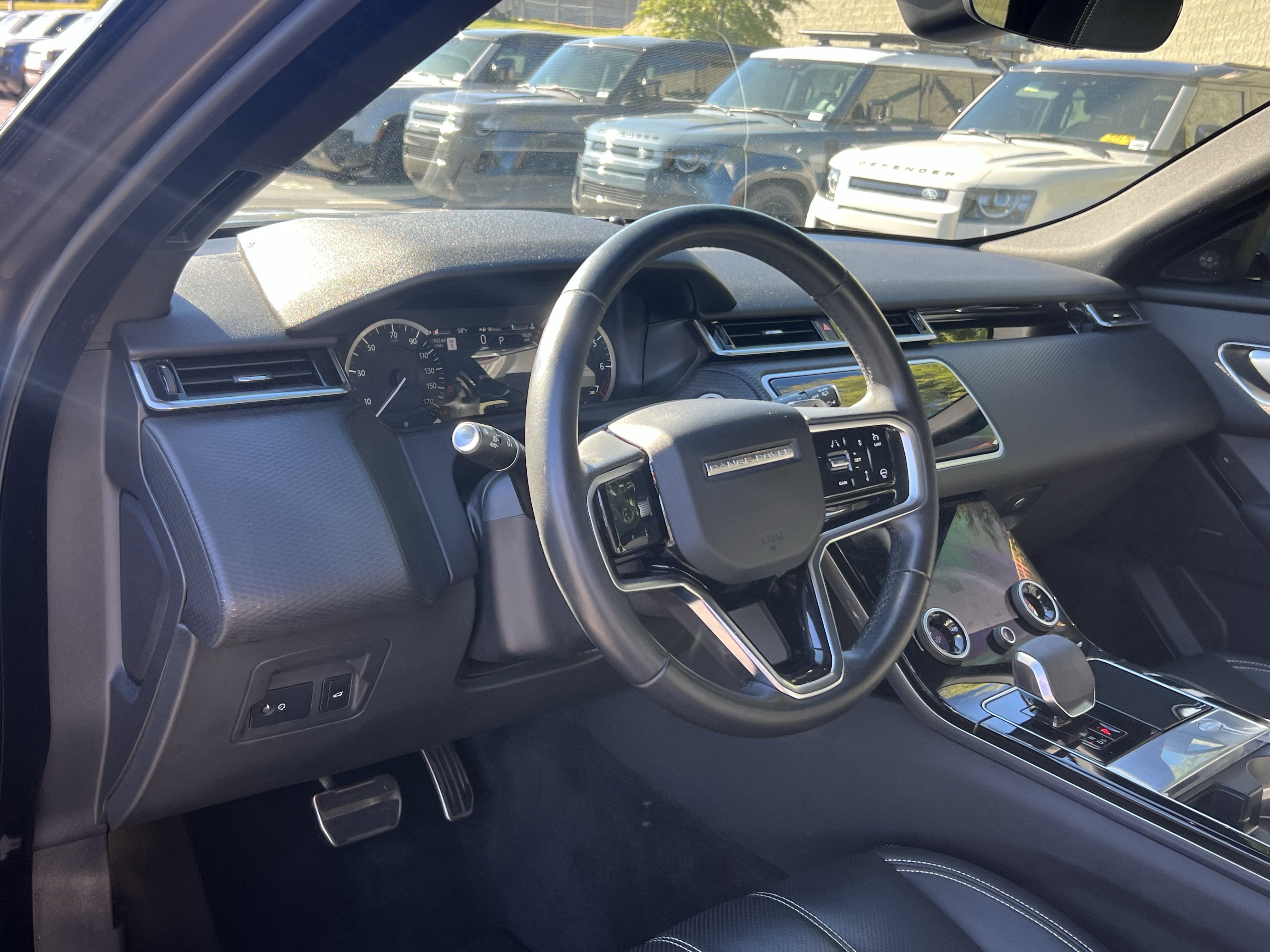 Certified 2023 Land Rover Range Rover Velar R-Dynamic S AWD/4WD image 19
