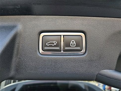 Certified 2023 Kia Sorento SX Prestige image 12