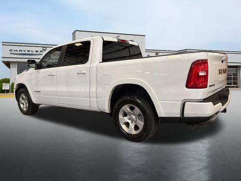 Used 2025 RAM 1500 Big Horn AWD/4WD image 3