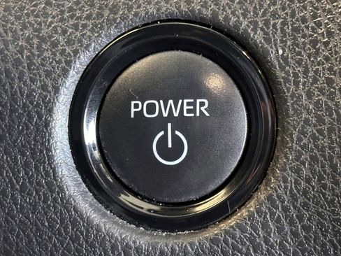 Certified 2025 Toyota Camry SE image 24