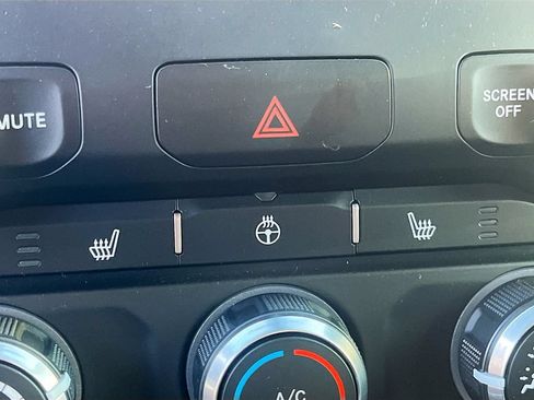 Used 2023 RAM 1500 Big Horn RWD image 19