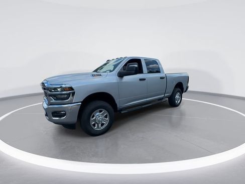 New 2026 RAM 2500 Tradesman AWD/4WD image 4