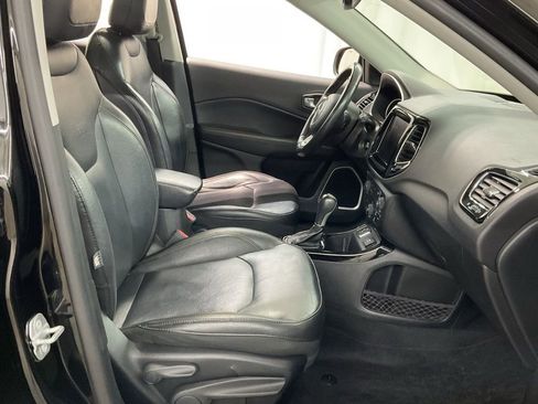 Used 2018 Jeep Compass Limited w/ Navigation Group image 26