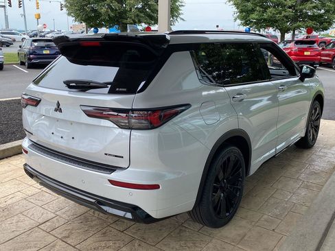New 2026 Mitsubishi Outlander SEL AWD/4WD image 7