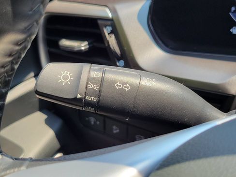 Used 2025 Kia Telluride S FWD image 18
