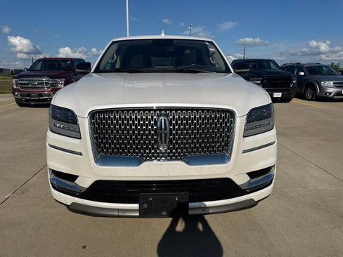 Used 2019 Lincoln Navigator L Reserve AWD/4WD image 2