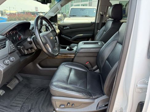 Used 2019 Chevrolet Suburban LT w/ Off-Road Package AWD/4WD image 12