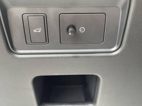 Used 2018 Land Rover Discovery HSE AWD/4WD image 28