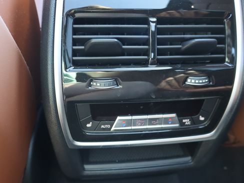 Used 2024 BMW X7 M60i w/ Executive Package AWD/4WD image 15