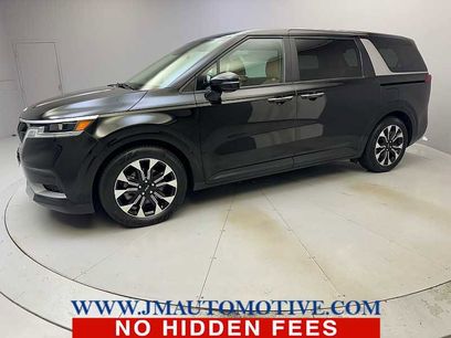 Used 2022 Kia Carnival EX