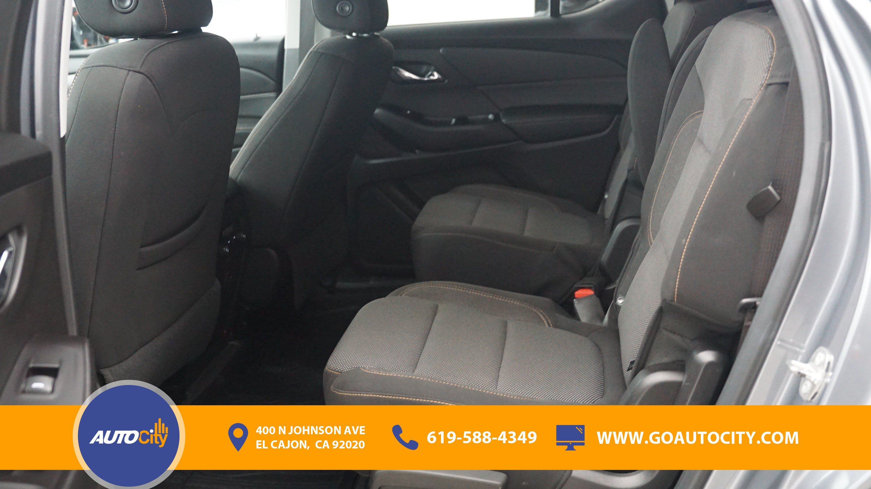 Used 2019 Chevrolet Traverse LT FWD image 9