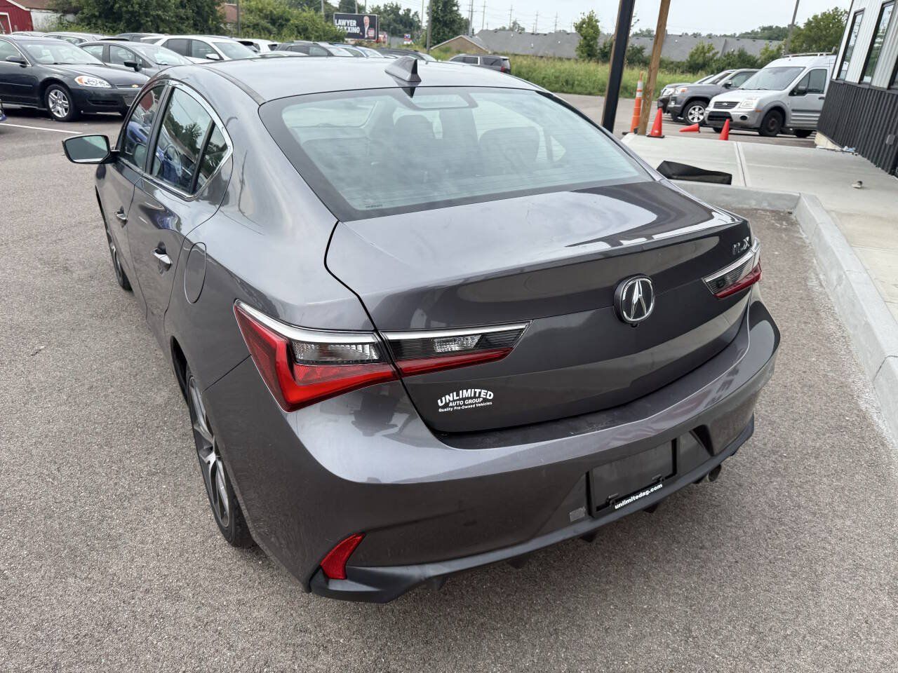 Used 2020 Acura ILX w/ Premium Package FWD image 9