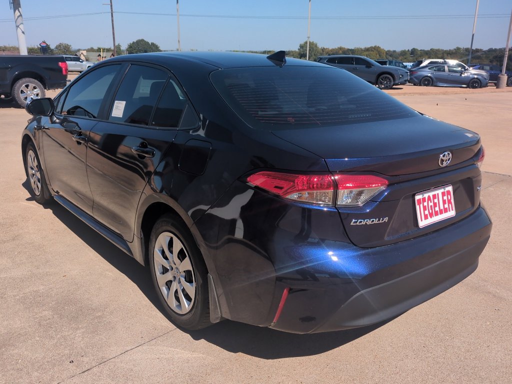 New 2027 Toyota Corolla LE FWD image 4