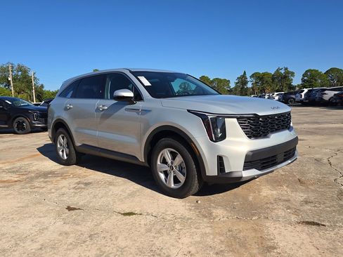 New 2026 Kia Sorento LX image 2