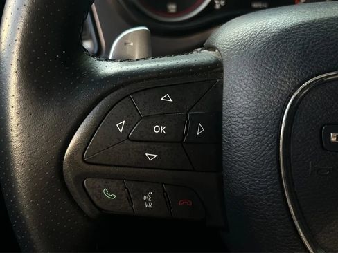 Used 2015 Dodge Challenger R/T RWD image 28