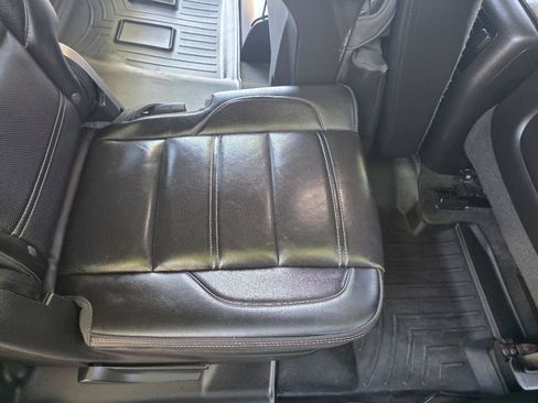 Used 2015 GMC Yukon XL Denali w/ Touring Package AWD/4WD image 39