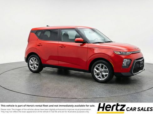 Used 2025 Kia Soul LX w/ LX Technology Package FWD image 1