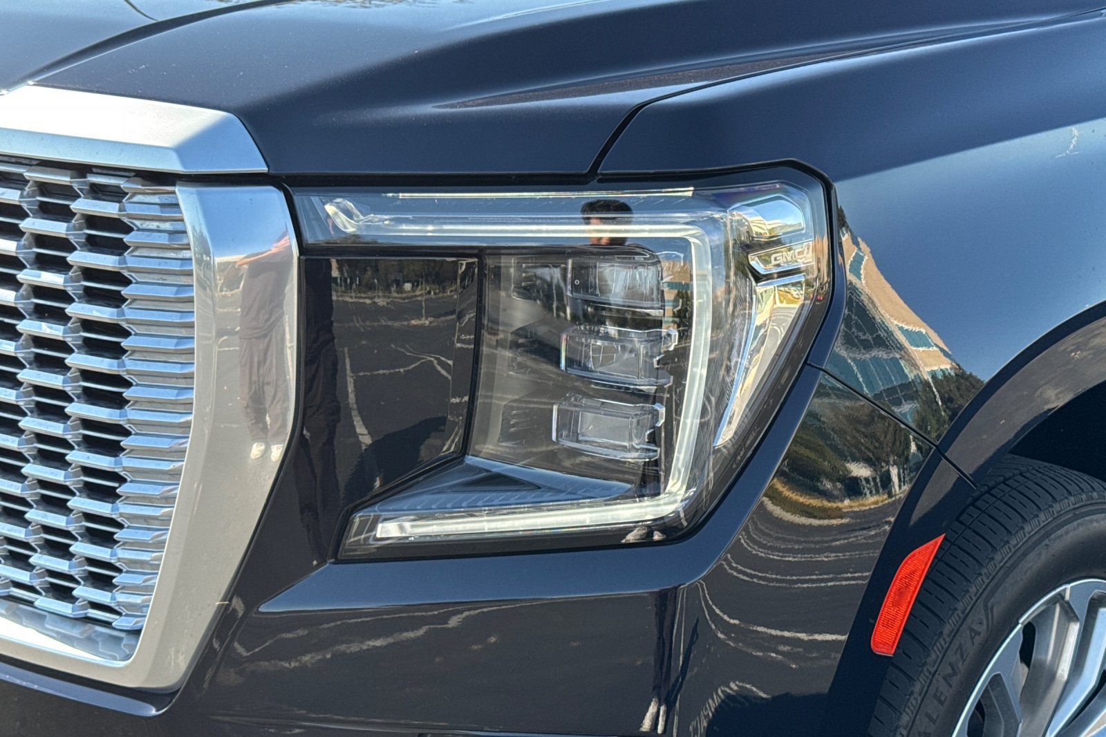 Used 2023 GMC Yukon Denali w/ Denali Reserve Package AWD/4WD image 51
