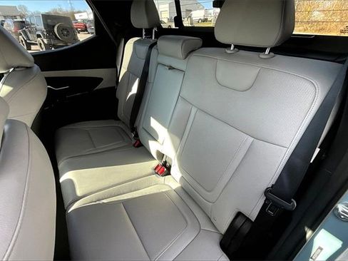 Used 2025 Hyundai Santa Cruz Limited image 26