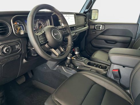 New 2025 Jeep Wrangler Unlimited Rubicon 392 image 29