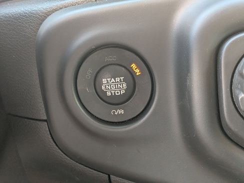 Used 2021 Jeep Wrangler Unlimited Sahara w/ Safety Group AWD/4WD image 29