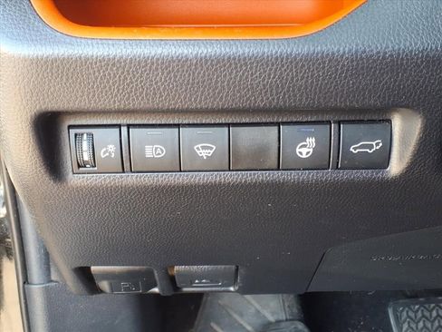 Used 2019 Toyota RAV4 Adventure image 16