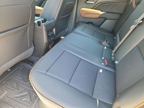 New 2026 GMC Canyon AT4 w/ Technology Plus Package AWD/4WD image 8