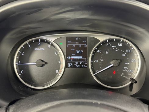 Used 2021 Nissan Kicks S FWD image 17