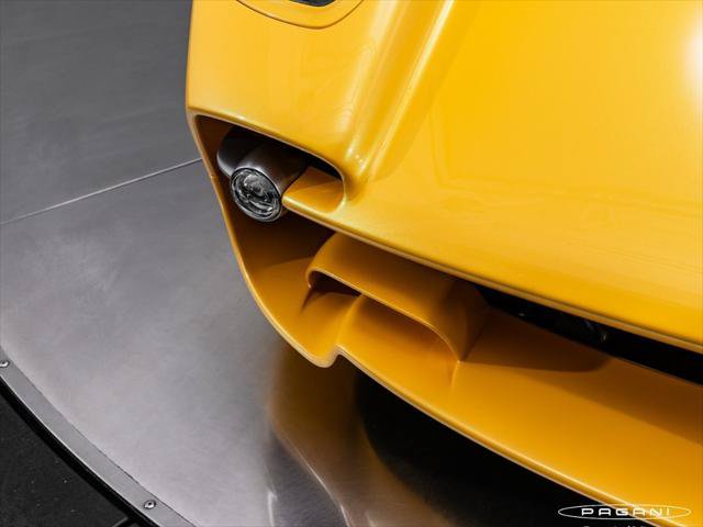 Used 2024 Pagani Utopia RWD image 5