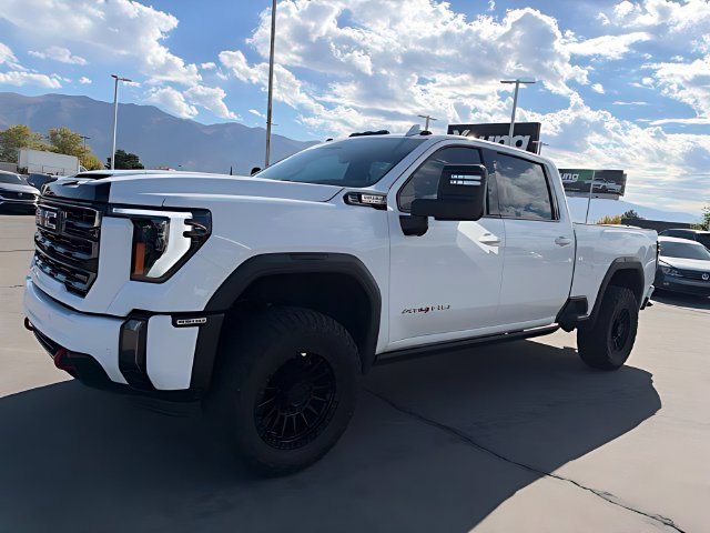 Used 2024 GMC Sierra 3500 AT4 w/ Technology Package AWD/4WD image 7