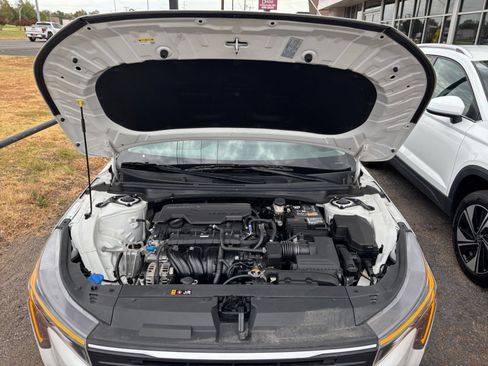 Used 2025 Kia K4 FWD image 30