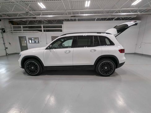New 2026 Mercedes-Benz GLB 250 4MATIC image 10