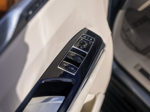 Used 2025 Cadillac Escalade Sport Platinum image 22