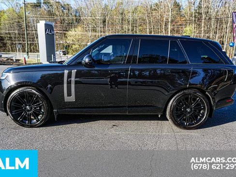 Used 2025 Land Rover Range Rover SE AWD/4WD image 6