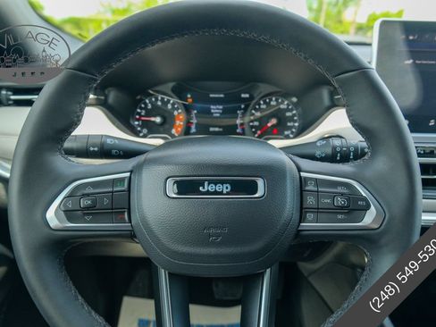 Used 2024 Jeep Compass Limited AWD/4WD image 16