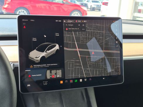 Used 2021 Tesla Model Y Performance AWD/4WD image 22