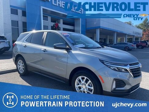 Used 2023 Chevrolet Equinox LT image 1
